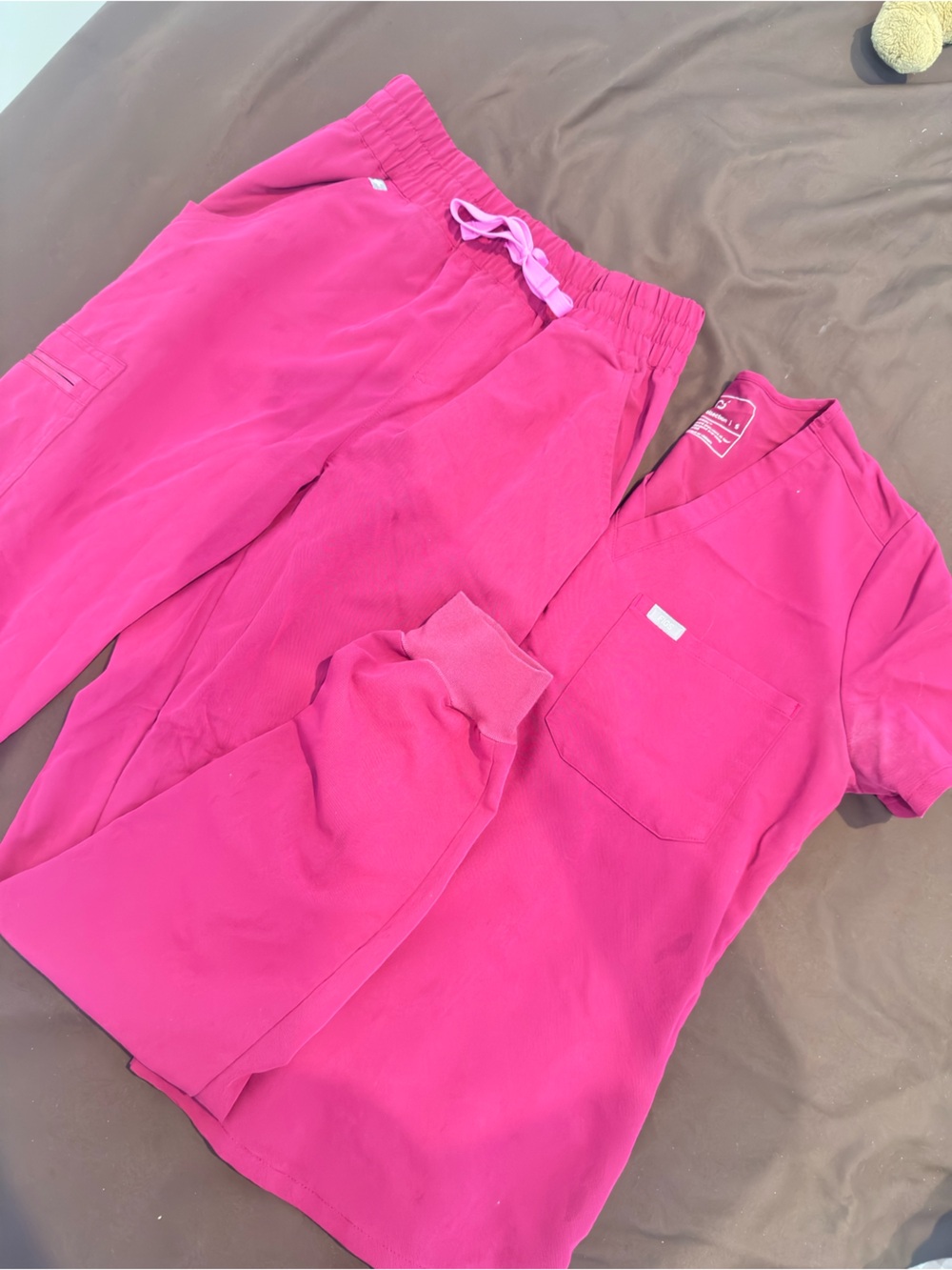 Figs Women's Scrub Set in Bright Pink - Track Pants & Top